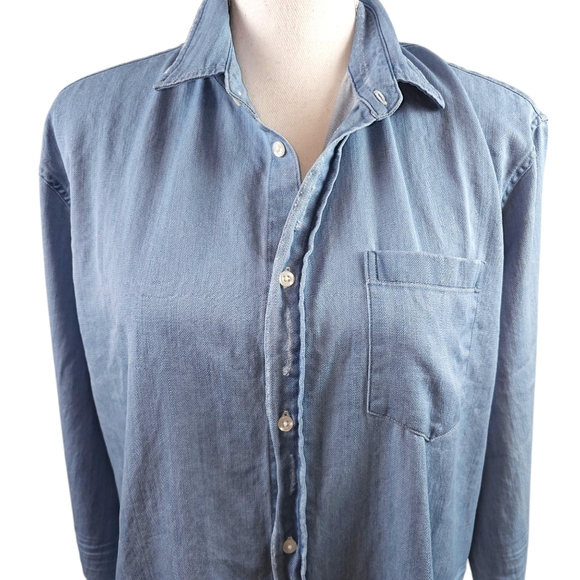 Frank & Eileen Dip Dye Chambray Button Up Shirt in Small - Picture 3 of 8